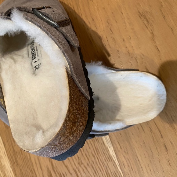 BIRKENSTOCK BOSTON STONE COIN SHEARLING IN SIZE 38 (7) - Picture 4 of 6